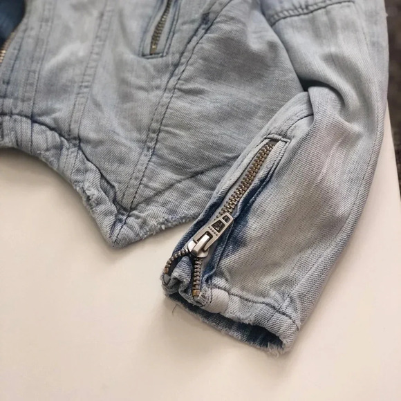 . NEW! BLANK NYC jean jacket sz M - Picture 5 of 6